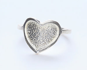 "FILLED IN" HEART - GOLD